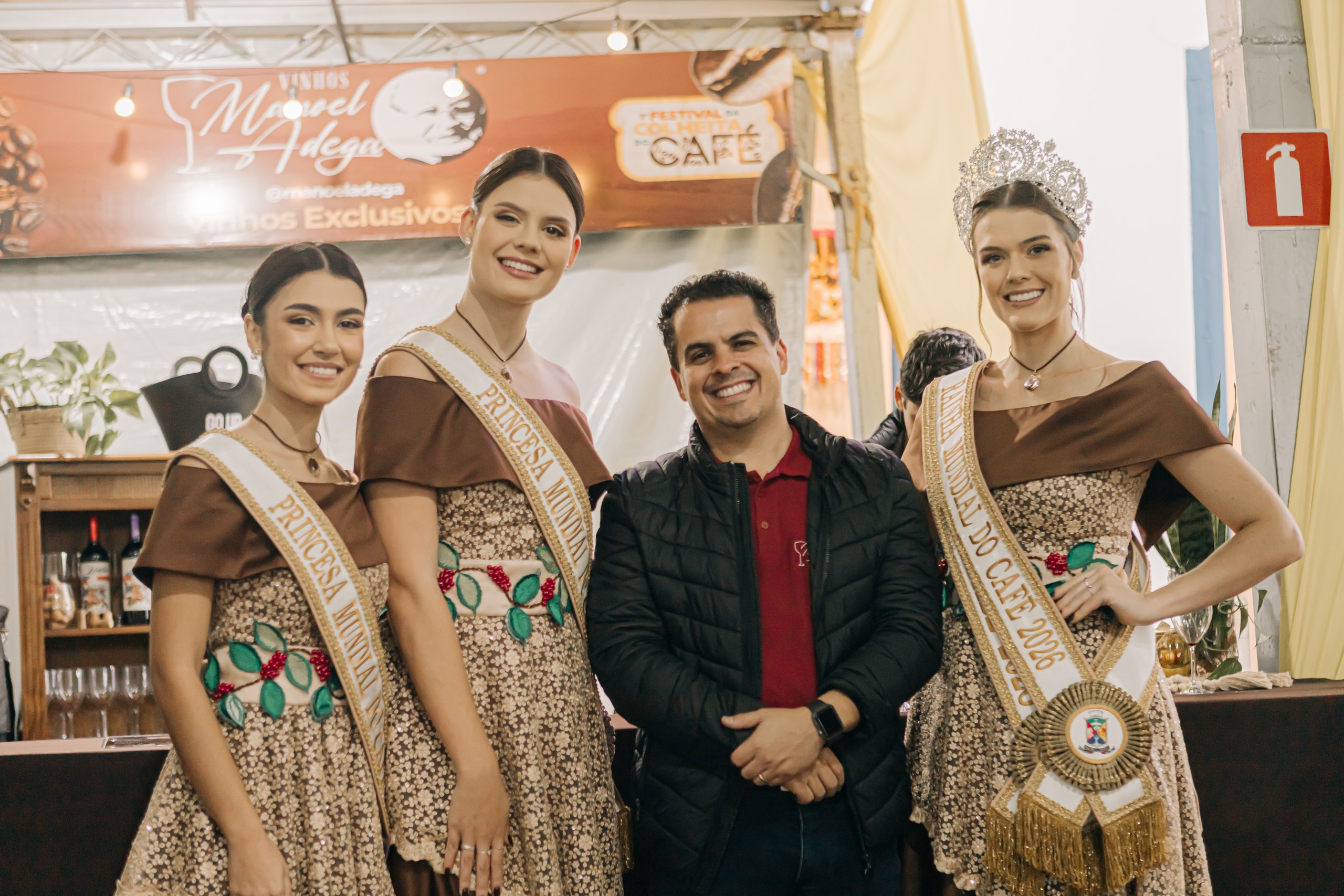 A Realeza do Café Prestigiando os Sabores do Festival!